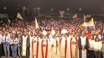 الراعي: لبنان ينتظر من شبابه أن يقولوا لا للفساد ولا للاستسلام ولا للأنانية ونعم للمشاركة الراعي: لبنان ينتظر من شبابه أن يقولوا لا للفساد ولا للاستسلام ولا للأنانية ونعم للمشاركة