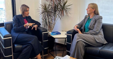 الزين بحثت مع سفيرة النروج بسبل دعم أولويات الوزارة ومع وفد أممي بوضع خطة لإدارة النفايات