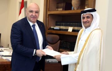الرئيس عون تسلم رسالة من أمير قطر أكد فيها تقديره لدور الجيش اللبناني في حفظ الامن والاستقرار
