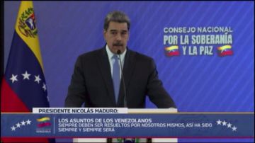 مادورو: الولايات المتحدة تشن حربا غير أخلاقية على فنزويلا لنهب ثرواتها