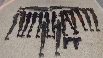 توقيف متورطين في الاتجار بالأسلحة والمخدرات