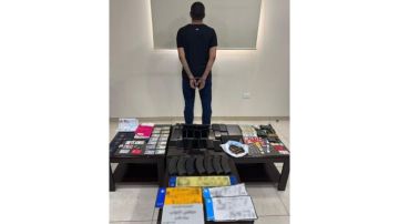 قوى الأمن: توقيف مطلوب في عاليه يترأس عصابة دعارة وضبط أسلحة وهواتف وأوراق مزورة