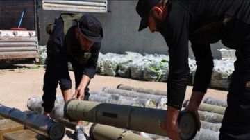 الأمن الداخلي في حمص أحبط تهريب أسلحة وضبط مستودع صواريخ غراد الأمن الداخلي في حمص أحبط تهريب أسلحة وضبط مستودع صواريخ غراد