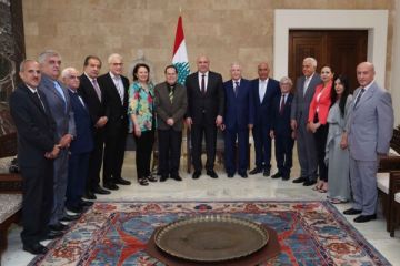 رئيس الجمهورية: إنفتاح الدول العربية والأجنبية على لبنان من خلال الإستثمارات ستظهر نتائجها مع الوقت رئيس الجمهورية: إنفتاح الدول العربية والأجنبية على لبنان من خلال الإستثمارات ستظهر نتائجها مع الوقت