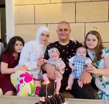 بالصورة الإنجيلية اللبنانية صور تنعى شهدائها الاطفال في مجزرة بنت جبيل وتعلن الحداد بالصورة الإنجيلية اللبنانية صور تنعى شهدائها الاطفال في مجزرة بنت جبيل وتعلن الحداد