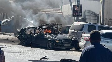 عاجل استهداف سيارة على مدخل مستشفى بلدة تبنين