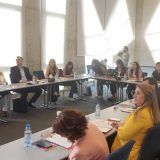 القوال مثلت النائب فرنجيه في طاولة نقاش حول مشروع قانون حماية النساء من العنف الرقمي: لحماية النساء والفئات الأكثر ضعفا من كل أشكال العنف القوال مثلت النائب فرنجيه في طاولة نقاش حول مشروع قانون حماية النساء من العنف الرقمي: لحماية النساء والفئات الأكثر ضعفا من كل أشكال العنف