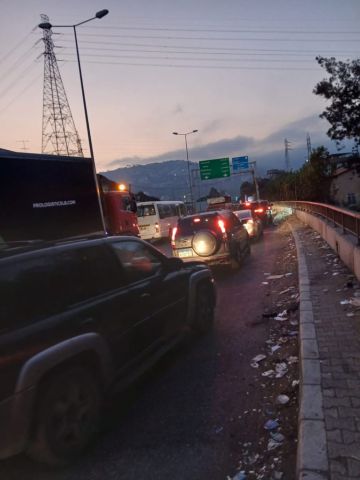 بالصور زحمة إثر حادث سير في الجمهور