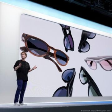 ميتا كشفت عن نظارات ذكية مزودة بشاشة مدمجة وميزات ذكاء اصطناعي شاملة ميتا كشفت عن نظارات ذكية مزودة بشاشة مدمجة وميزات ذكاء اصطناعي شاملة