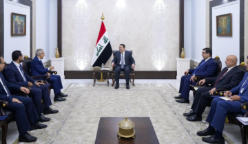البساط بحث مع رئيس الوزراء العراقي تعزيز التعاون الاقتصادي وتسهيل التجارة والاستثمارات بين البلدين البساط بحث مع رئيس الوزراء العراقي تعزيز التعاون الاقتصادي وتسهيل التجارة والاستثمارات بين البلدين