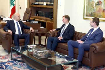 الرئيس عون يؤكد على إجراء الانتخابات النيابية في موعدها ويبحث مع القائم بالأعمال الأميركي مبادرة ترامب الرئيس عون يؤكد على إجراء الانتخابات النيابية في موعدها ويبحث مع القائم بالأعمال الأميركي مبادرة ترامب