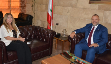 عبد المسيح بحث مع الرافعي بملف الإترنيت في شكا: شبح السرطان يخيم فوقها ما يستدعي تحركا عاجلا عبد المسيح بحث مع الرافعي بملف الإترنيت في شكا: شبح السرطان يخيم فوقها ما يستدعي تحركا عاجلا