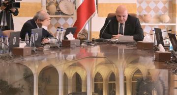 انسحاب وزراء الثنائي الشيعي ومكي وضع استقالته على الطاولة.. إليكم تفاصيل جلسة مجلس الوزراء!