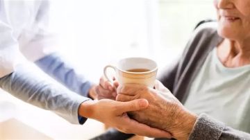 مشروب يحمي من الخرف وتلف الكبد.. ما هو؟ مشروب يحمي من الخرف وتلف الكبد.. ما هو؟