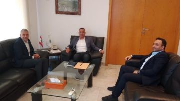 وزير الزراعة ونقابة المهندسين يواصلان التنسيق لتنظيم استخدام الأدوية الزراعية