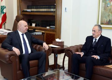 الرئيس عون استقبل السفير السابق سيمون كرم وعرض معه التحضيرات الجارية لعقد اجتماع الميكانيزم