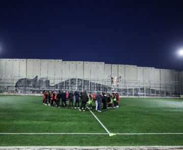 بعد ضغوط دولية.. "ملعب فلسطيني" ينجو من قرار إسرائيلي بهدمه