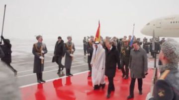 بن زايد وصل إلى موسكو