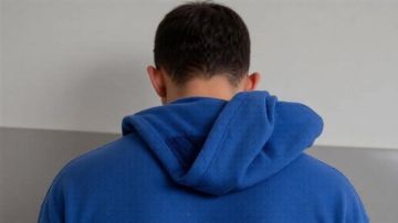 جريمة لا تصدق في منطقة صور ... لبناني (47 عاما) يعتدي جنسيا على ابنته القاصر جريمة لا تصدق في منطقة صور ... لبناني (47 عاما) يعتدي جنسيا على ابنته القاصر