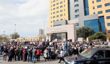 روابط التعليم الرسمي أعلنت عن صعيد وسلسلة إضرابات: كرامة الأستاذ والمعلم ليست ورقة تفاوض روابط التعليم الرسمي أعلنت عن صعيد وسلسلة إضرابات: كرامة الأستاذ والمعلم ليست ورقة تفاوض