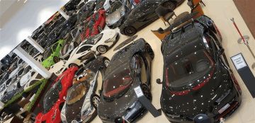 من معرض راق.. اختفاء 26 سيارة فاخرة