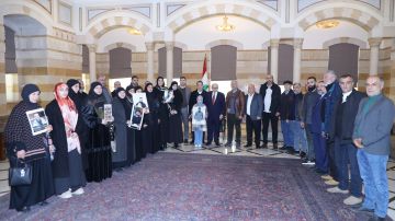 الرئيس سلام تسلم مذكرة من وفد لجنة أهالي الاسرى في سجون العدو الإسرائيلي .. النائب الحاج حسن: قضية الأسرى سيادية