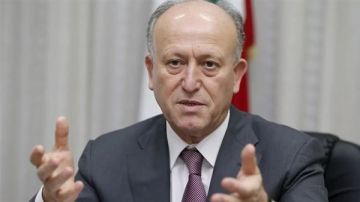 ريفي: أتعهد أن أبقى إلى جانب أهلي في طرابلس حتى الإنقاذ والتعويض أو الاستقالة! ريفي: أتعهد أن أبقى إلى جانب أهلي في طرابلس حتى الإنقاذ والتعويض أو الاستقالة!