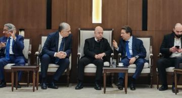 كنعان يزور رئاسة الطائفة الأرمنية الإنجيلية مهنئا بعيد الميلاد المجيد