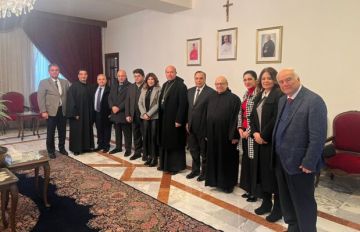 وفد من الرابطة المارونية زار مقر الرئاسة العامة للرهبانية المارونية مهنئا بعيد مار أنطونيوس
