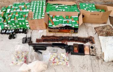 عملية دهم وتوقيف أشخاص وضبط سيارات مسروقة وكمية من المخدرات عملية دهم وتوقيف أشخاص وضبط سيارات مسروقة وكمية من المخدرات