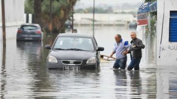 فيضانات وسيول جارفة تجتاح تونس وتسجيل وفيات وتعليق للدراسة