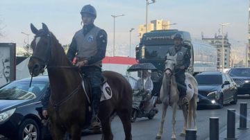 بالصور: خيالة في وسط بيروت