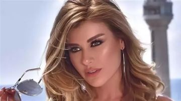 ريتا حرب تفاجئ جمهورها بصورتها أثناء تلقي العلاج