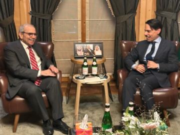 سلام اجتمع مع وزير الخارجية السعودي: نؤكد السيطرة على المطار والمرافىء ونأمل رفع الحظر عن الصادرات وعودة السعوديين