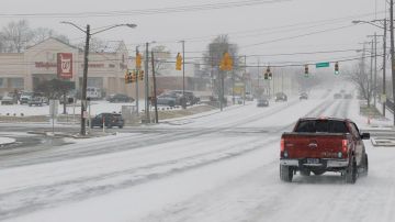 عاصفة قوية تضرب الولايات المتحدة... وإعلان حال الطوارئ عاصفة قوية تضرب الولايات المتحدة... وإعلان حال الطوارئ