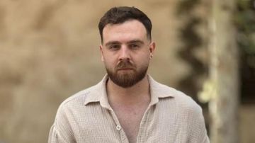 قصة شاب إيراني أعادت حسابات الضربة الأميركية على إيران