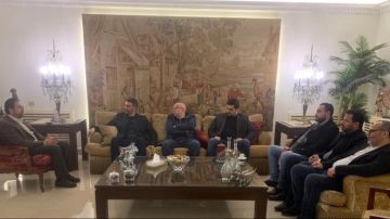 كرامي بحث مع نقيب الصيادلة في حماية المهنة من التجاوزات كرامي بحث مع نقيب الصيادلة في حماية المهنة من التجاوزات