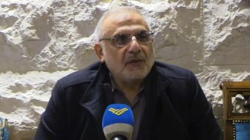 نائب الحزب: ترامب مجنون ومجرم وقذر نائب الحزب: ترامب مجنون ومجرم وقذر