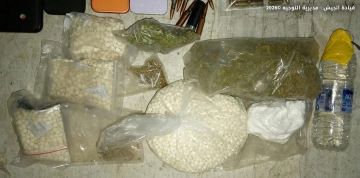 توقيف مواطنين لارتكابهما جرائم منها إطلاق النار على دورية للجيش توقيف مواطنين لارتكابهما جرائم منها إطلاق النار على دورية للجيش