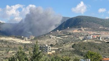 الطيران الاسرائيلي المعادي يستهدف بسلسلة غارات مناطق جنوبية عدة الطيران الاسرائيلي المعادي يستهدف بسلسلة غارات مناطق جنوبية عدة