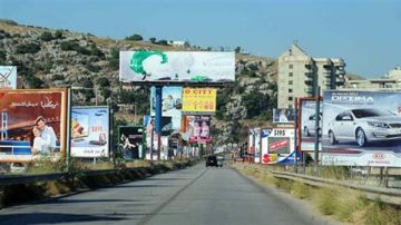 مع اشتداد العاصفة... تحذير عاجل بشأن ألواح الطاقة ولوحات الإعلانات!