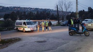 الوكالة الوطنية: إسعاف الرسالة قام بإغلاق طريق المرج إثر تلقيه اتصالا بطلب إخلاء أحد المنازل الكائنة في الدردارة الوكالة الوطنية: إسعاف الرسالة قام بإغلاق طريق المرج إثر تلقيه اتصالا بطلب إخلاء أحد المنازل الكائنة في الدردارة