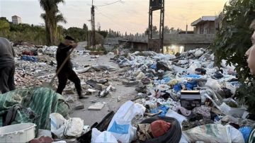 بالصور: الزبالة تخنقنا ... أهالي المساكن الشعبية قرب صور يوجهون نداء عاجلا إلى بلدية برج الشمالي!