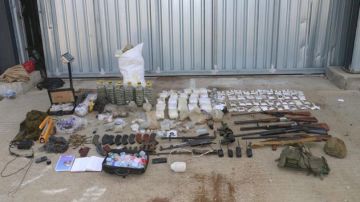 بالصورة: أسلحة وذخائر ومخدرات... والجيش يتحرك