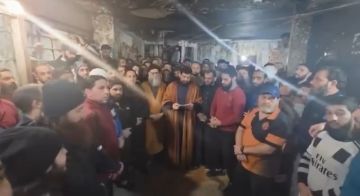 بالفيديو: إعلان الإضراب من سجن روميه وأحمد الأسير مشاركا بالفيديو: إعلان الإضراب من سجن روميه وأحمد الأسير مشاركا