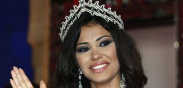 بعد وفاة شقيقة طلال ارسلان هكذا عبرت ملكة جمال لبنان السابقة عن حزنها (صورة)