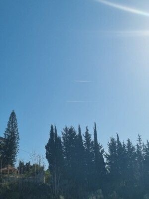 النشرة: تحلق طائرتان حربيتان إسرائيليتان في أجواء القطاع الشرقي على علو متوسط