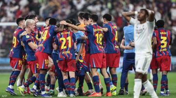 برشلونة يحرز كأس السوبر الإسبانية بفوز على ريال مدريد برشلونة يحرز كأس السوبر الإسبانية بفوز على ريال مدريد