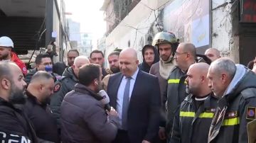 بالفيديو: أصوات من تحت الركام