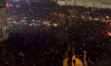 بالفيديو: تظاهرات ضخمة في كاشان الإيرانية